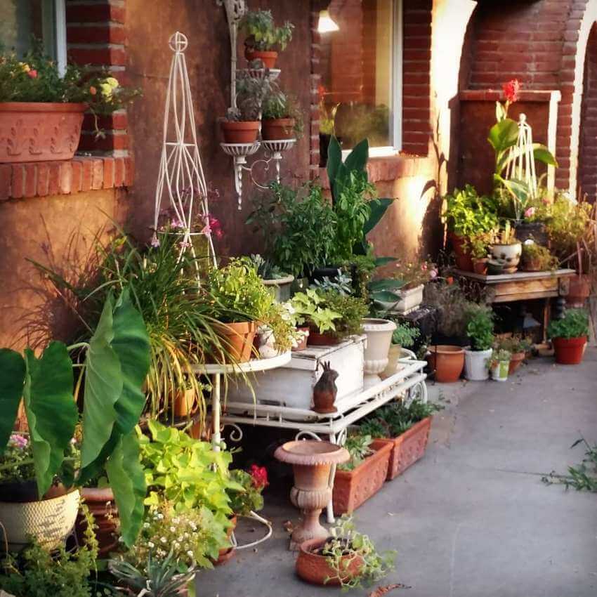 Bohemian Garden Designs And Backyard Ideas (15)